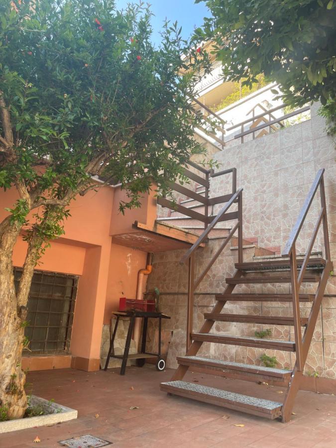 Comodo Loft Vicino La Metro Battistini Con Garage Rome Exterior photo